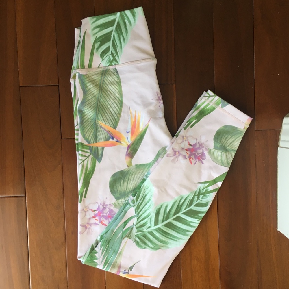 Spiritual Gangster Leggings NWT
